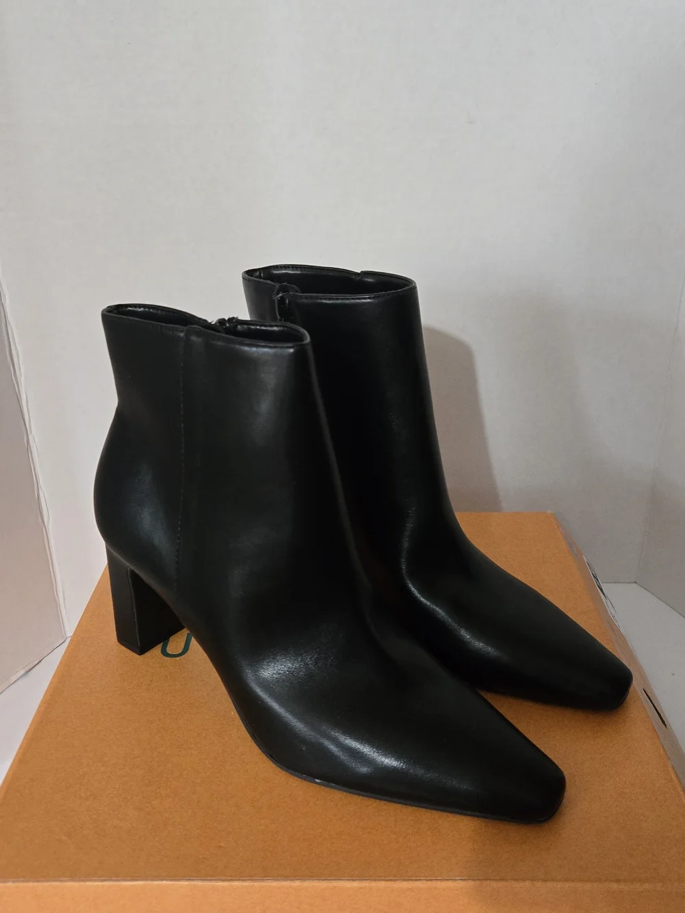 UNISA Yopie Black Women’s Boots Booties Size 9M  NEW